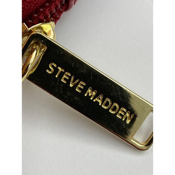 Steve Madden Red Faux Leather Glossy Zippered Tablet Case With Gold Logo Plate - Picture 7 of 14